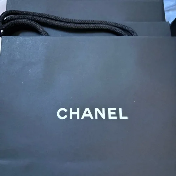 CHANEL Black Gift Bag 8 pack with White Logo - Picture 3 of 5